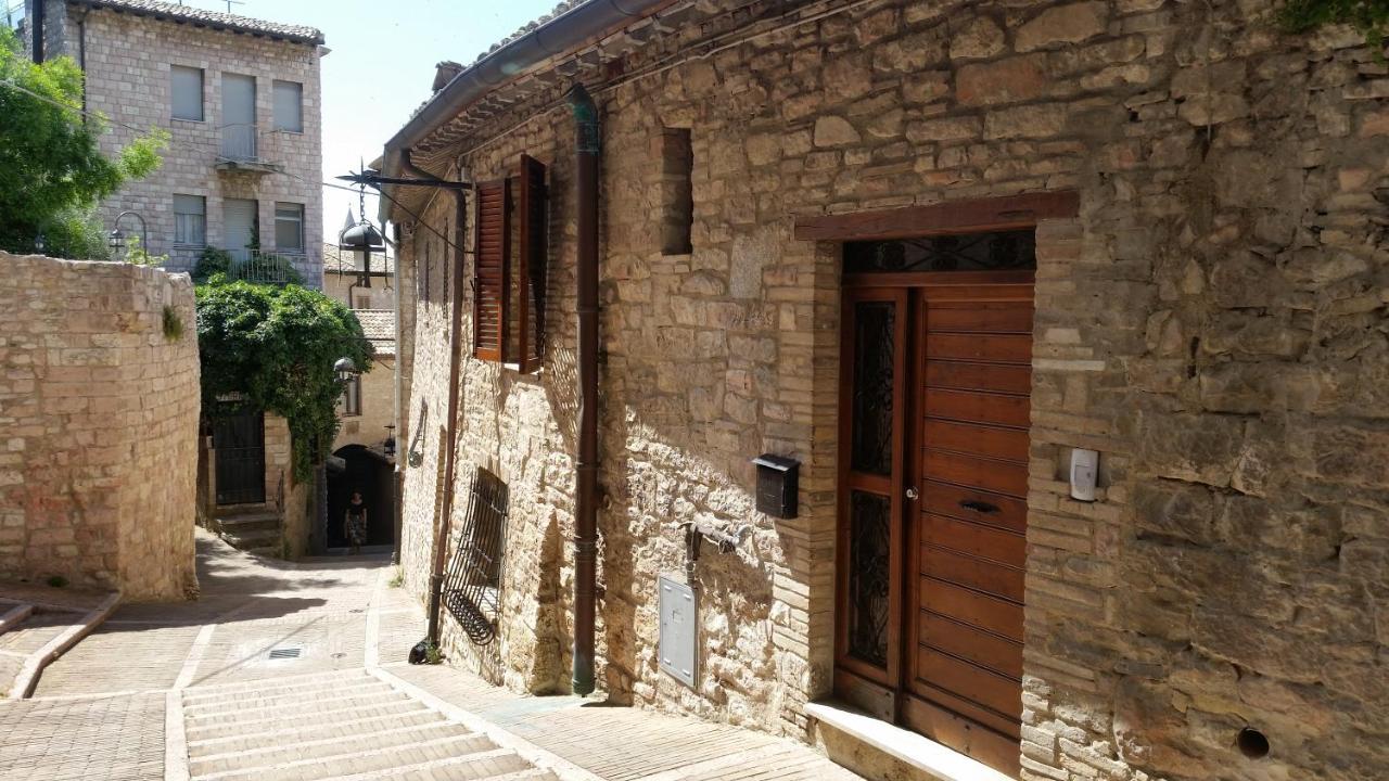 Santa Chiara Asís